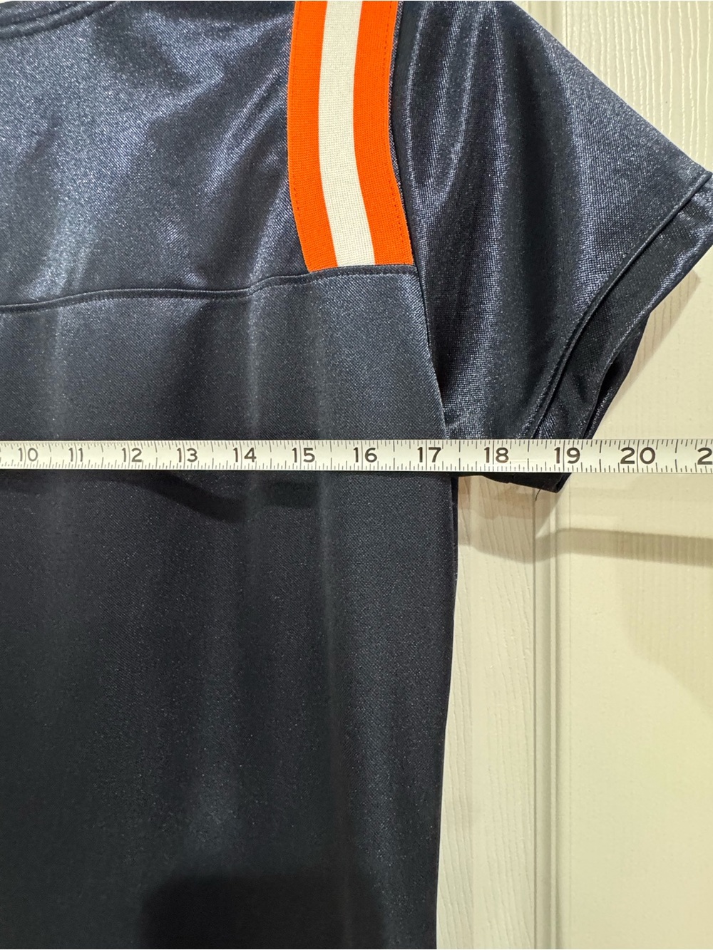 Chicago Bears NFL Women’s t jersey - Picture 5 of 12